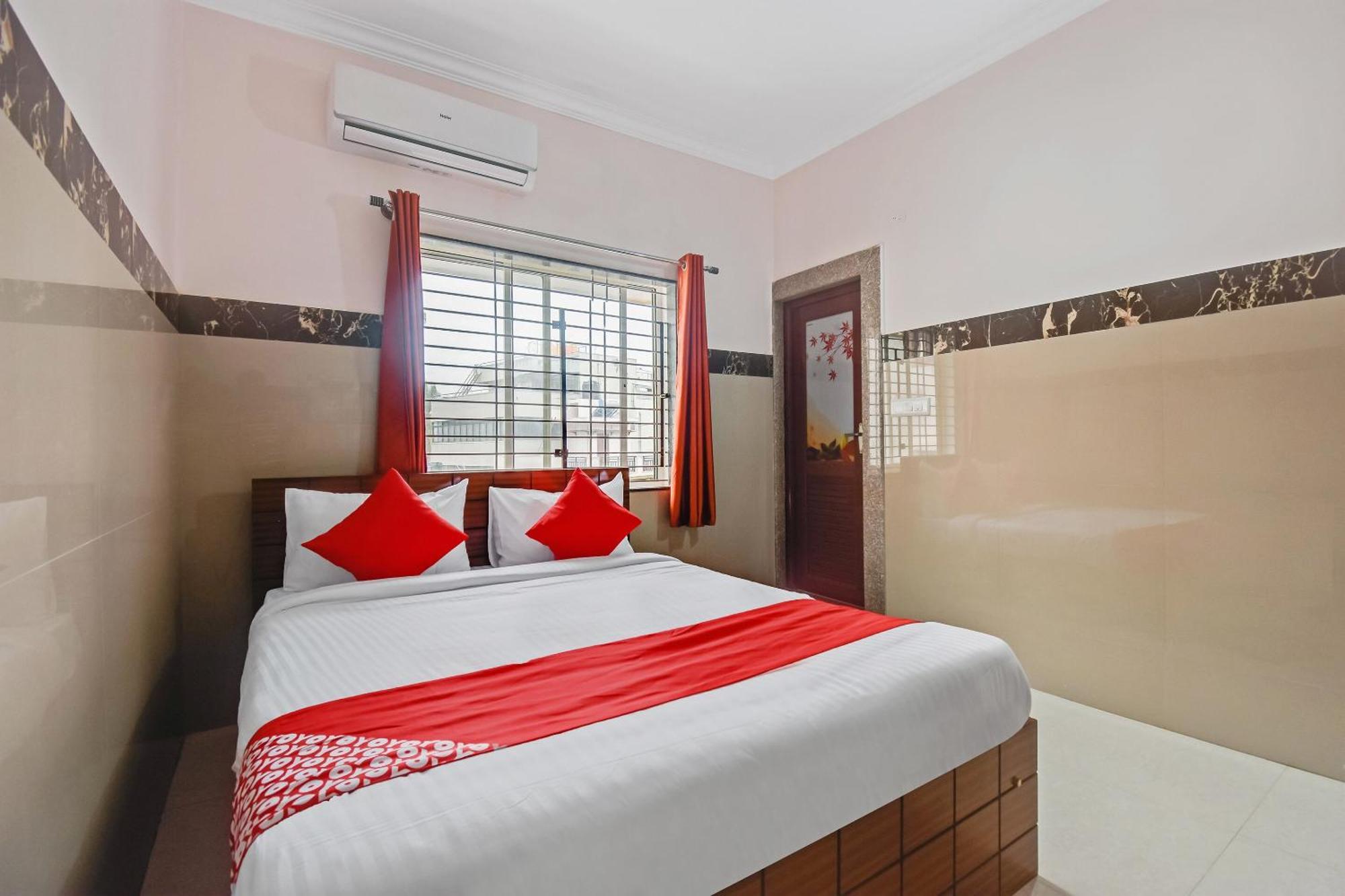 Hotel O Sri Sai Guru Comforts Yelahanka Kültér fotó